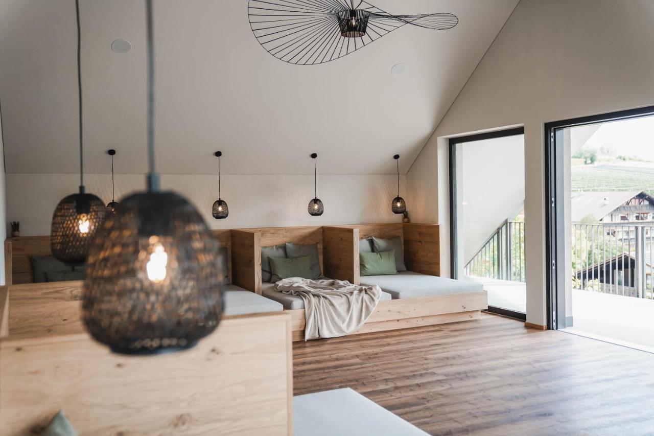 Guesthouse Karnatsch Парчинес Экстерьер фото