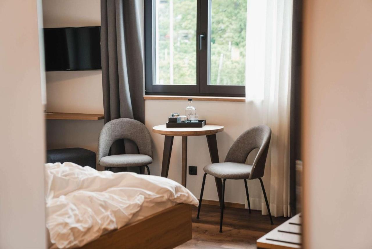 Guesthouse Karnatsch Парчинес Экстерьер фото